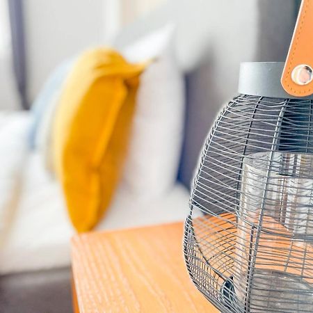 Super Fresh! 3Bdr Apartment In Sofia Center'S Artistic Area ภายนอก รูปภาพ