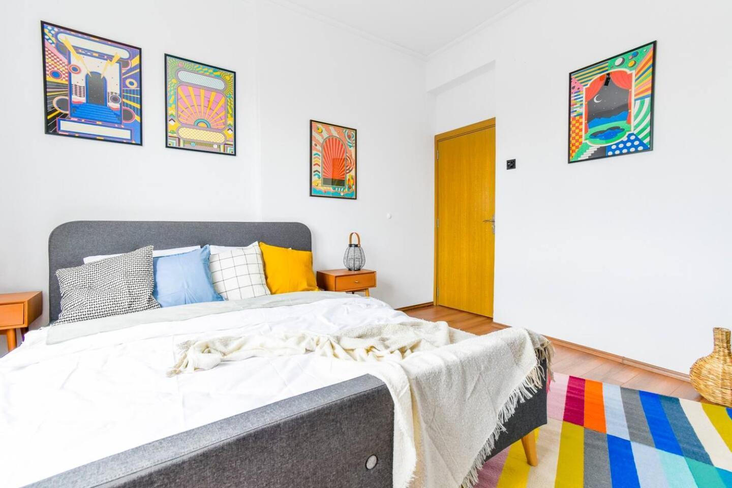 Super Fresh! 3Bdr Apartment In Sofia Center'S Artistic Area ภายนอก รูปภาพ