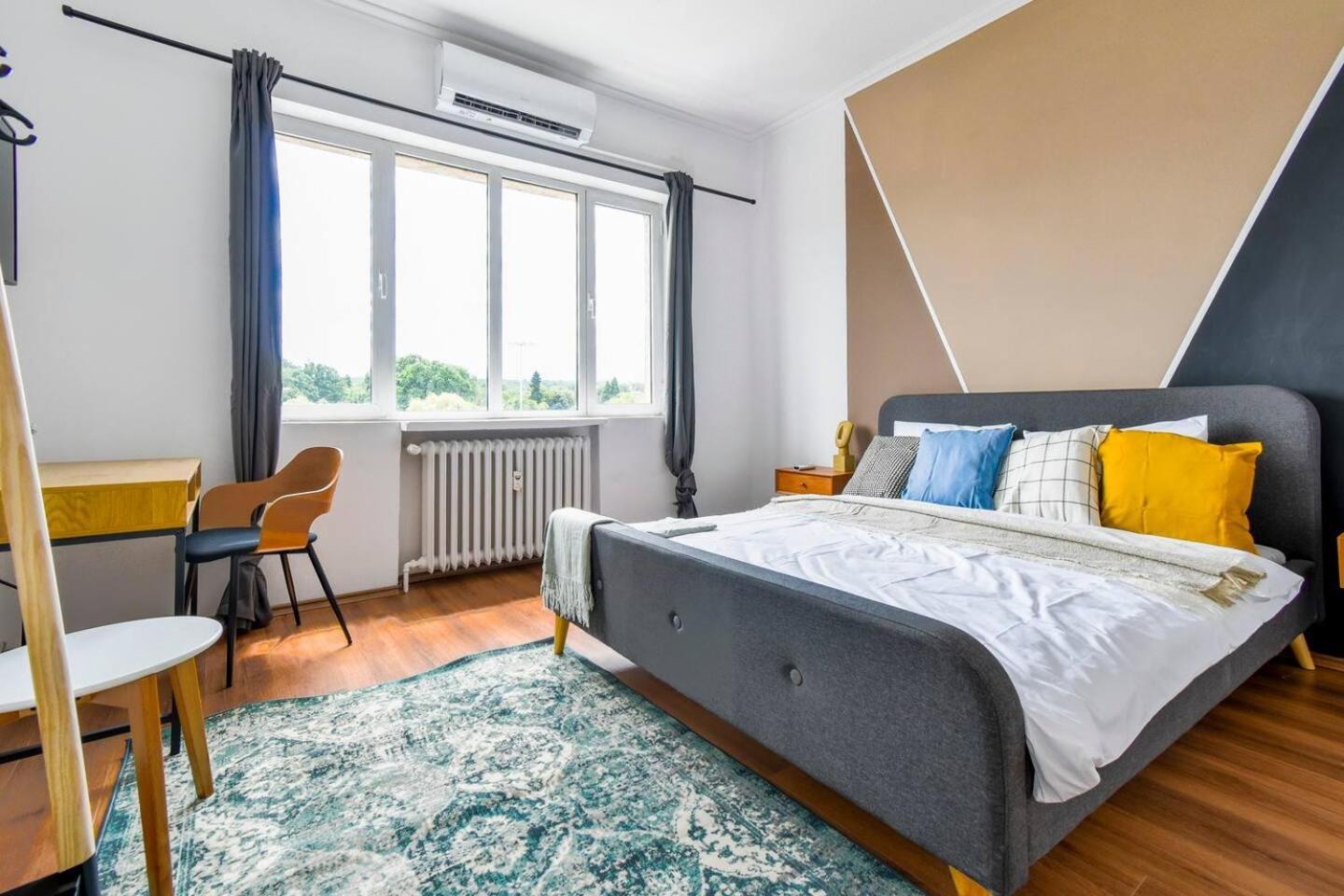 Super Fresh! 3Bdr Apartment In Sofia Center'S Artistic Area ภายนอก รูปภาพ